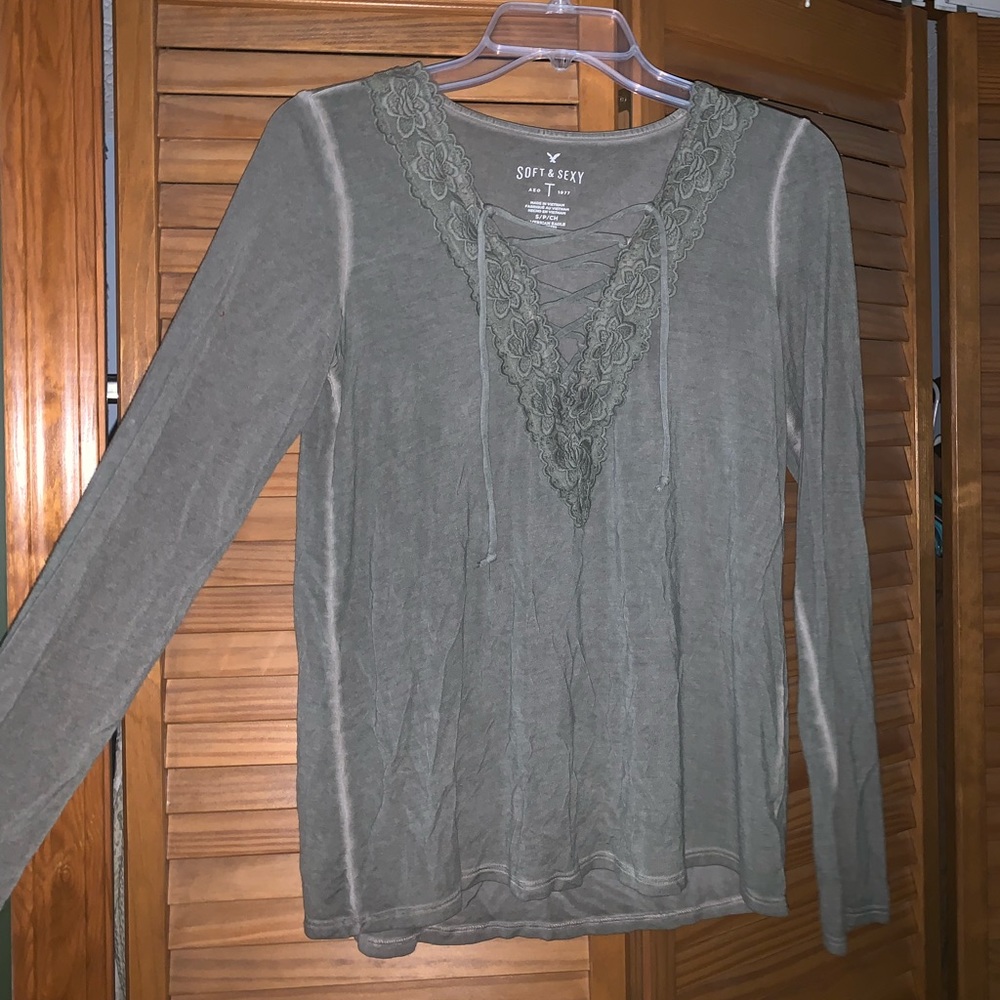 AE Soft & sexy green long sleeve